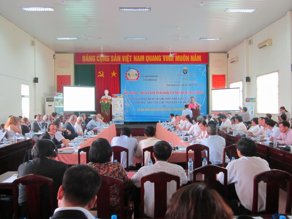 Quang canh Hoi thao [Desktop Resolution].jpg